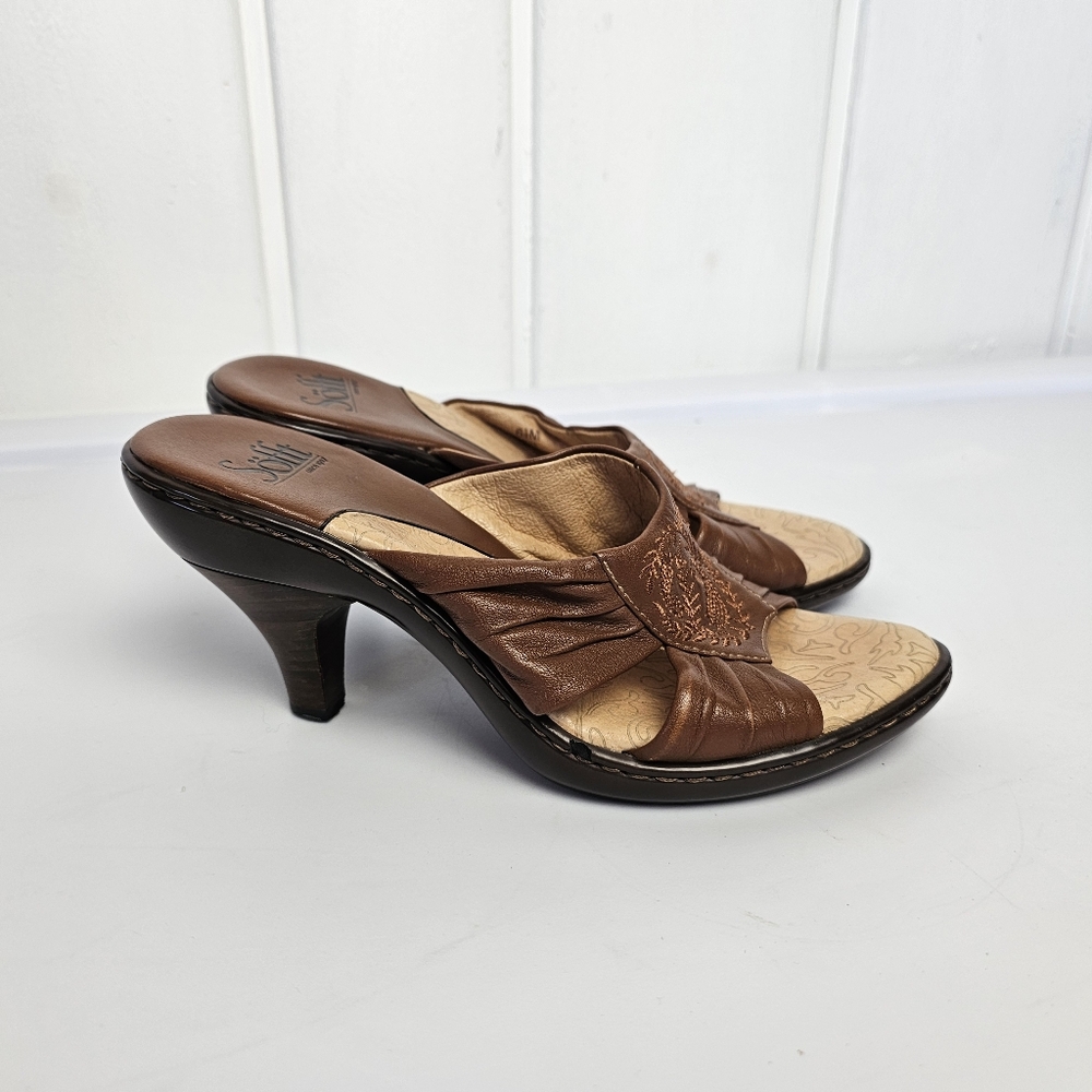 Sofft Brown Leather Embroidered Slide On Kitten Heel Sandals sz 6.5